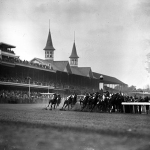 The-1933-Kentucky-Derby-at-Churchill-Downs-was-won-by-Brokers-Tip-and-jockey-Don-Meade.-The-finish-o-2